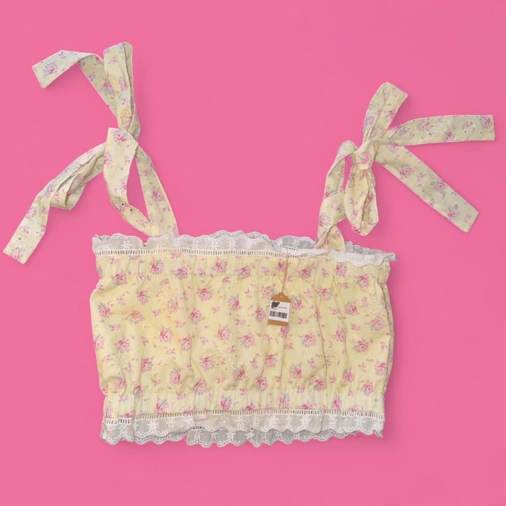 Peach Love California Yellow Floral Eyelet Lace Tie Strap Crop Top Women's M NWT - Picture 4 of 5